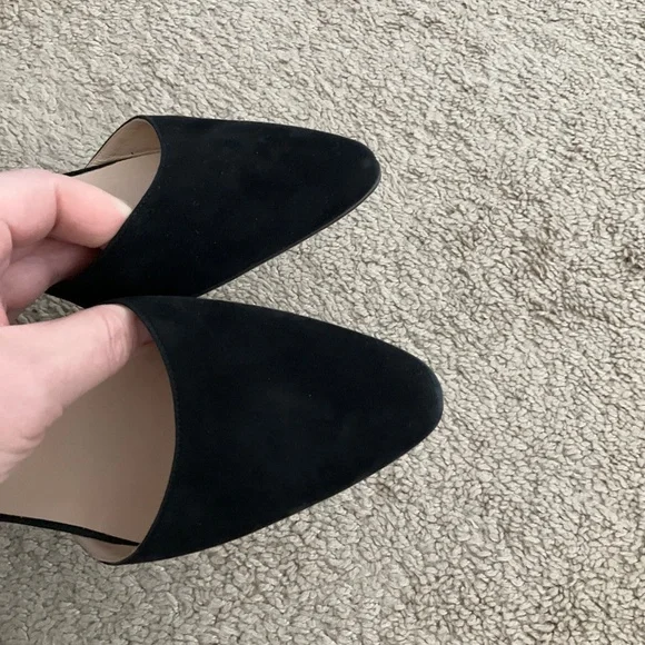 Manolo Blahnik Aspro Suede Block-Heel Slingback Pump - Picture 6 of 10